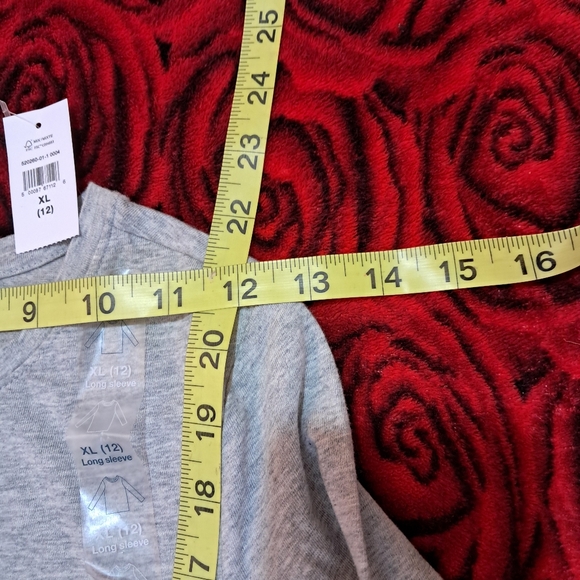 GAP  T SHIRT  Long Sleeve Kids Size XL/12 New - Picture 6 of 6